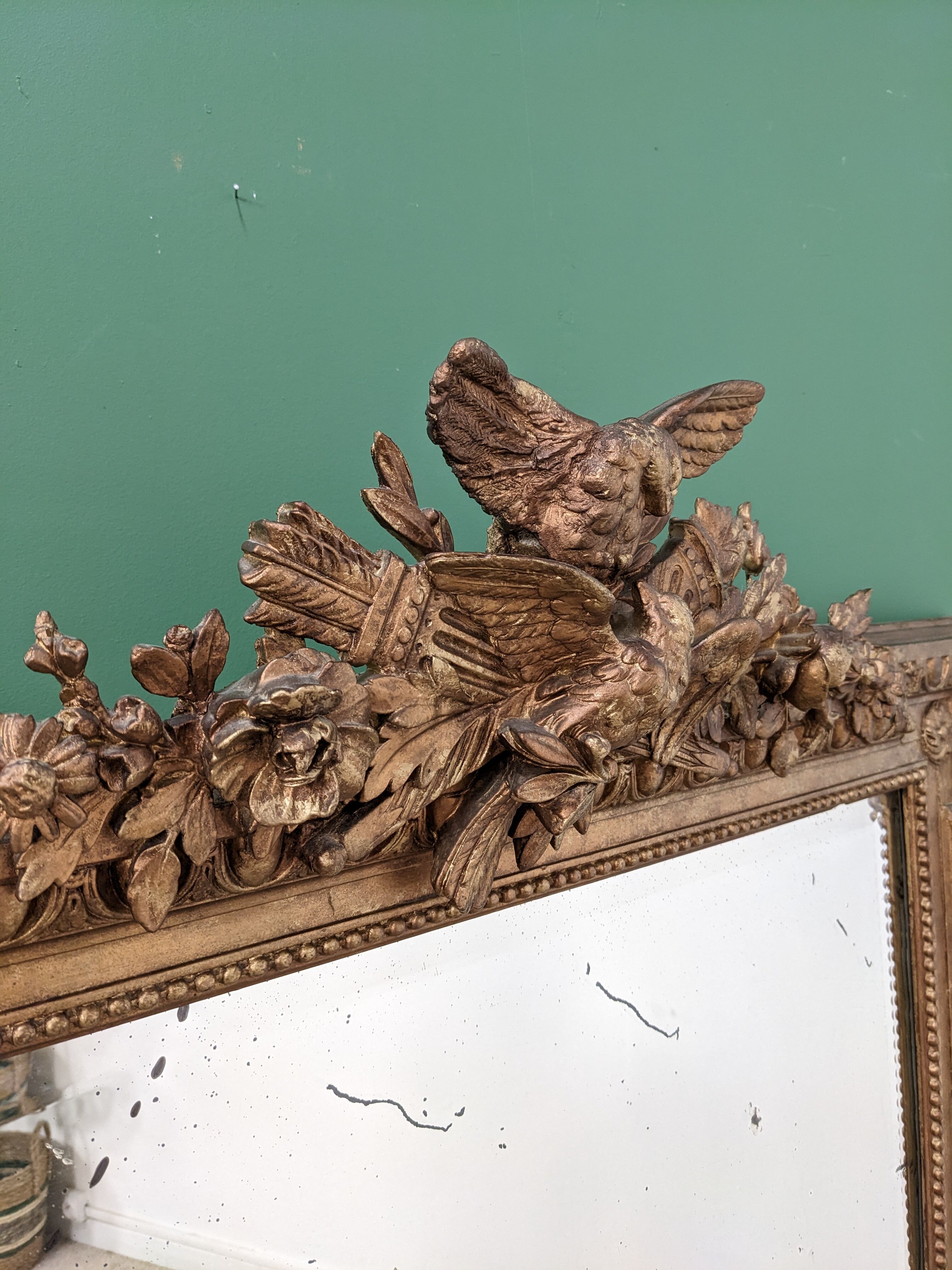 Mirror with antique moldings, 153x102 cm