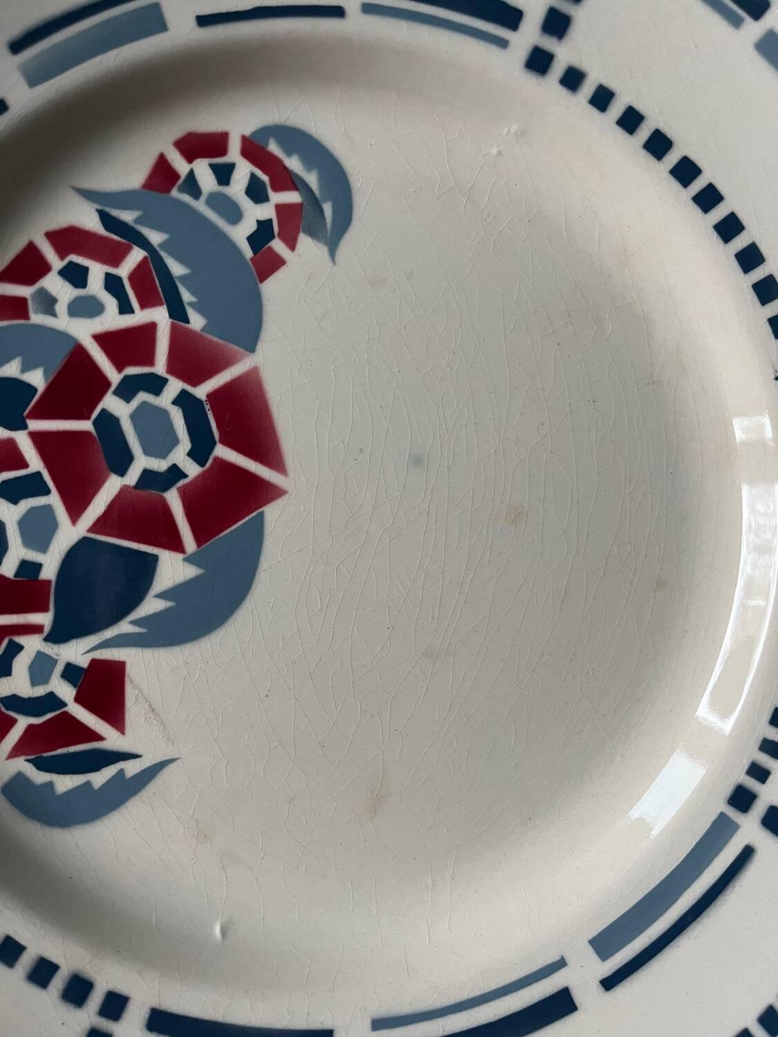 Assiettes Terre de Fer Longchamp