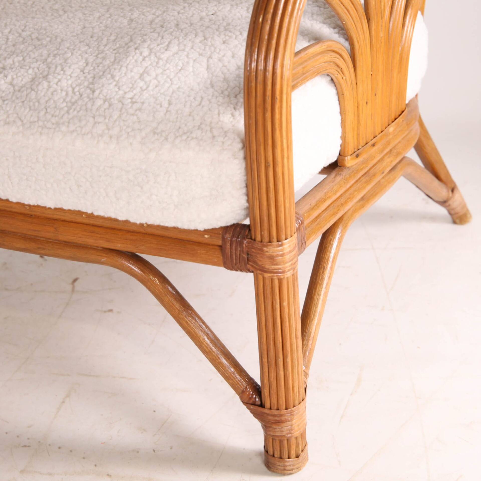 Vintage rattan lounge