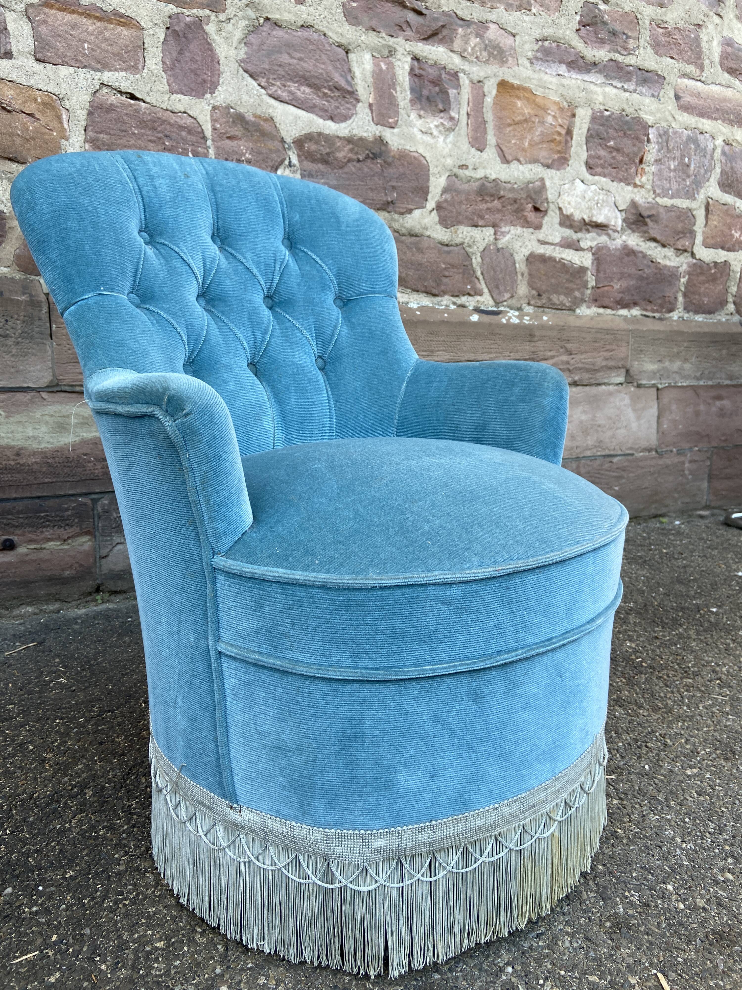 Fauteuil crapaud velours bleu