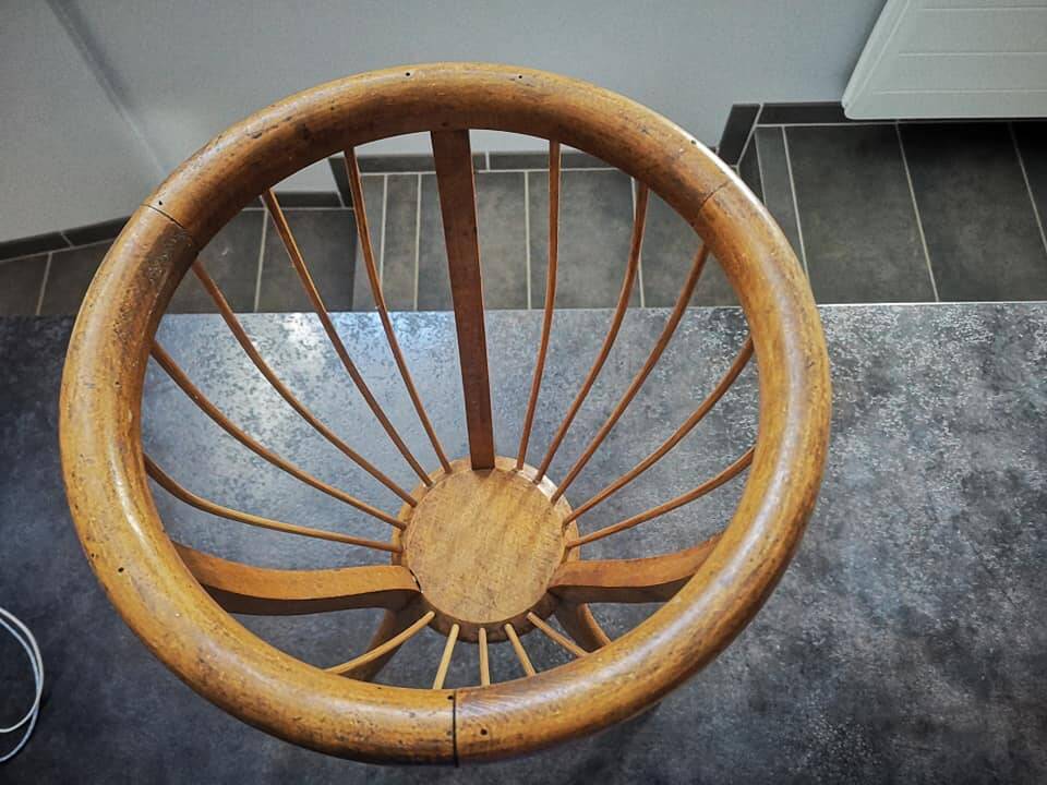 Former worker basket serving piece of professional furniture fruit wood support early 1900