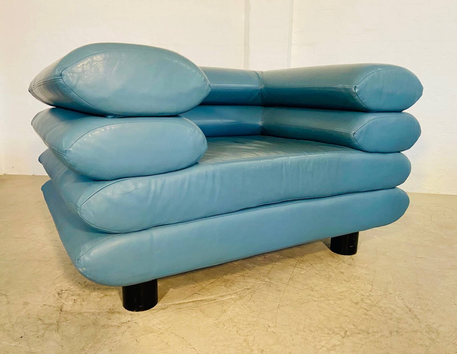 Chaise lounge suédoise vintage rétro en cuir turquoise