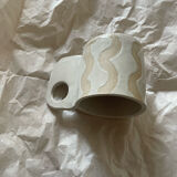 Mug type cup in white glazed stoneware wave