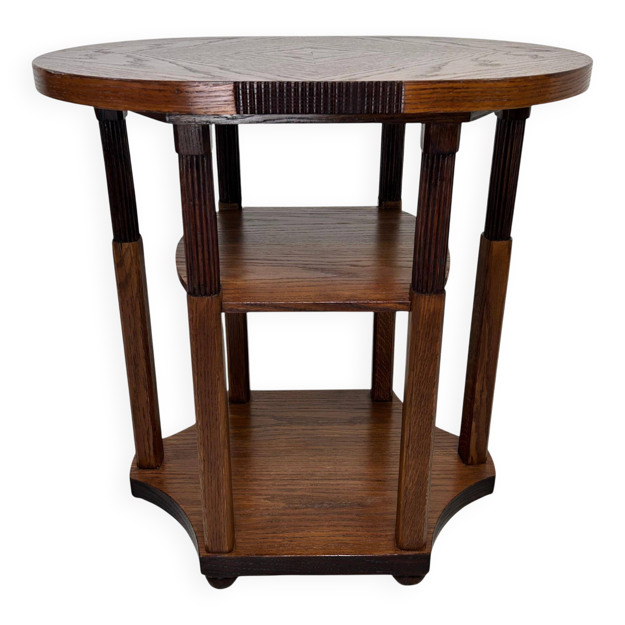 Table d'appoint ovale à six pieds dans le style de la sécession viennoise