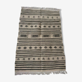 White and black berber kilim 100x150cm