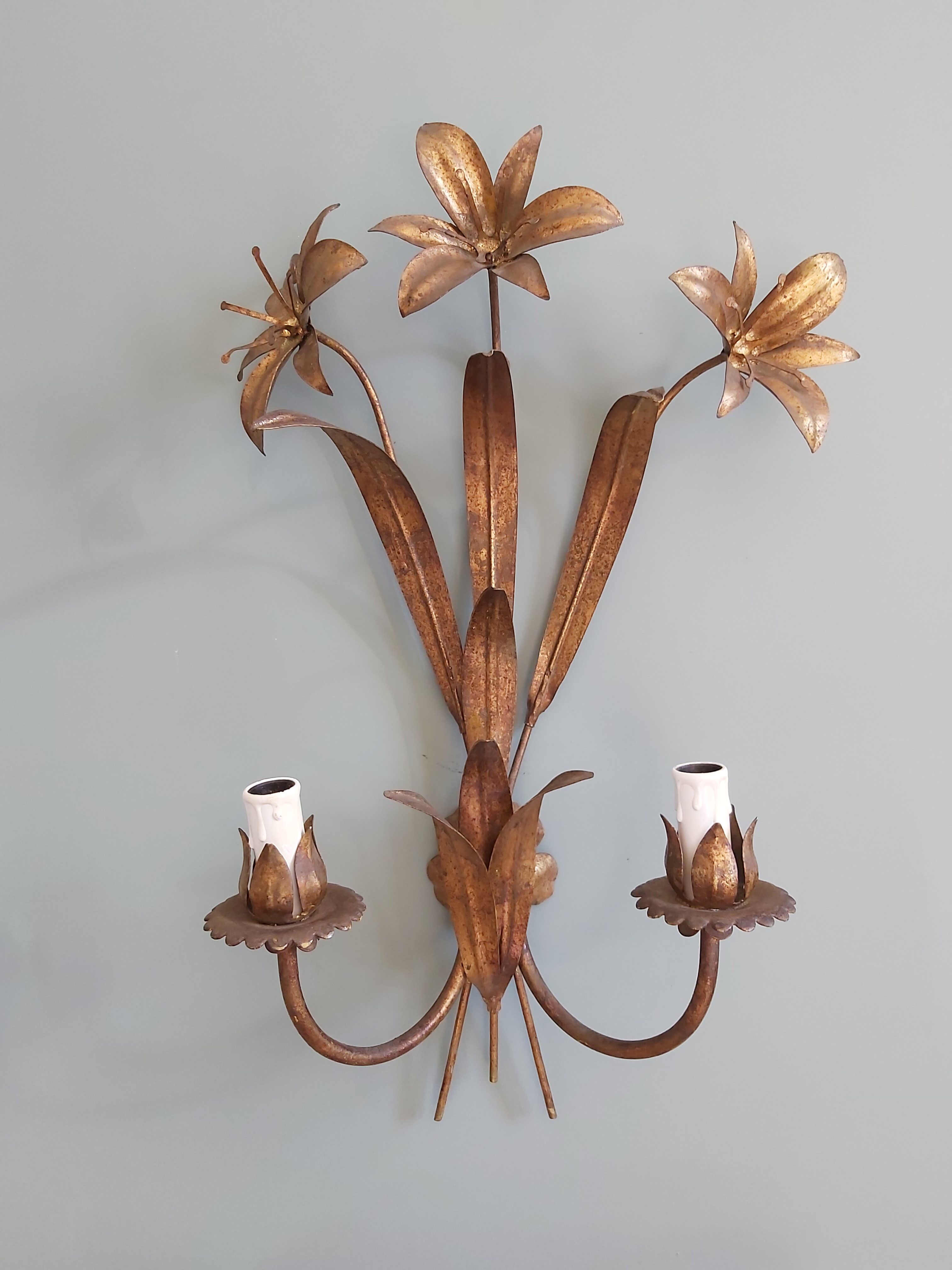 Vintage gold metal wall lamp, 70s