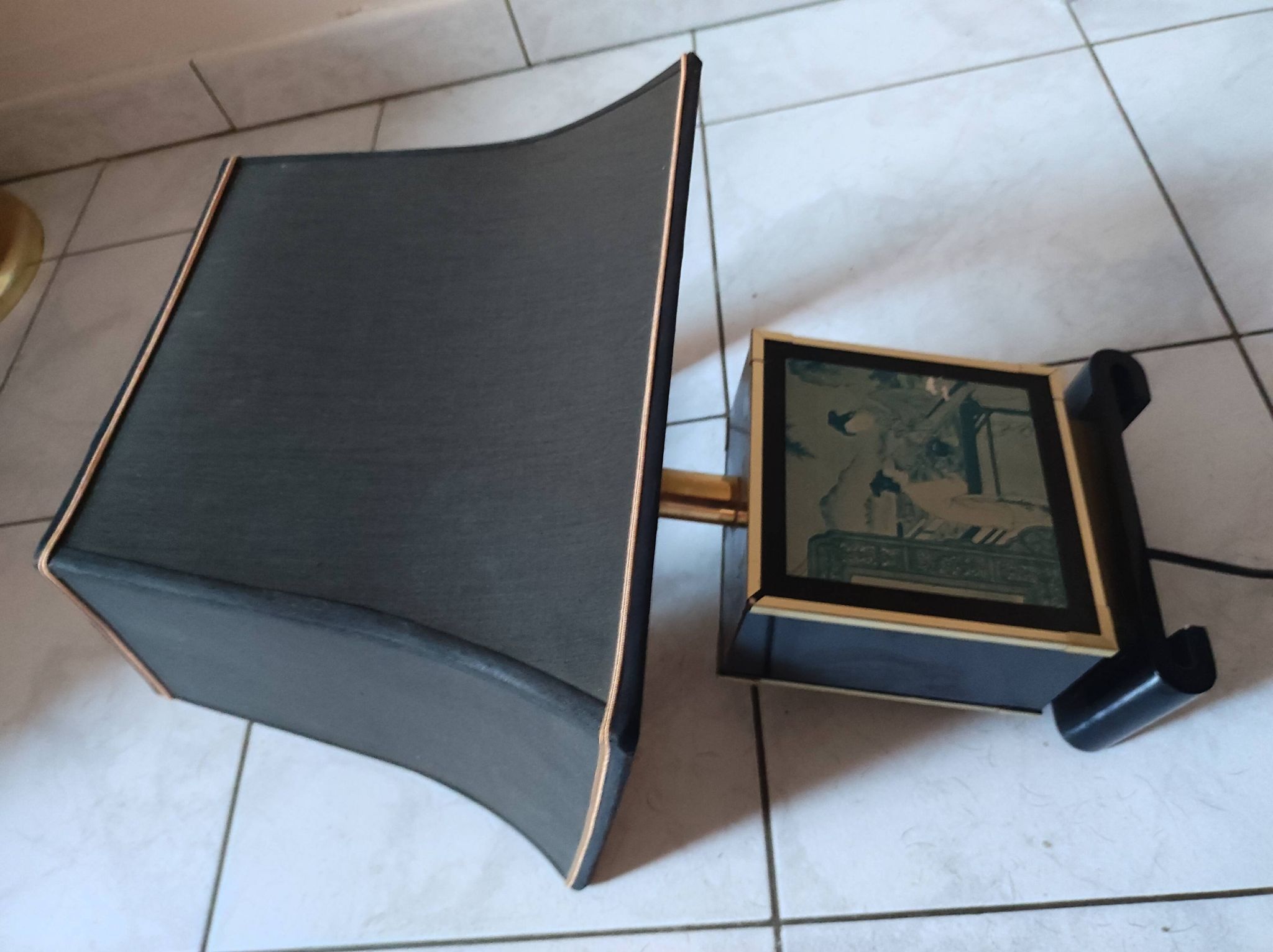 Mood lamp " Tu chin Du jin " by house the vintage Dolphin 1970