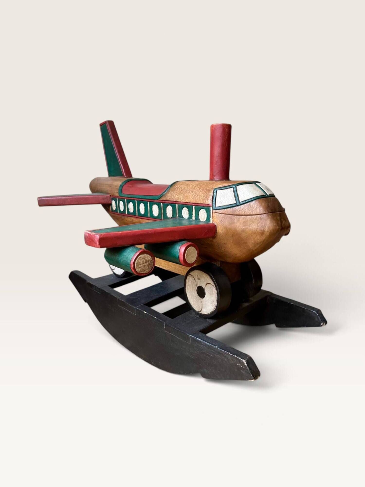 Avion à bascule en bois
