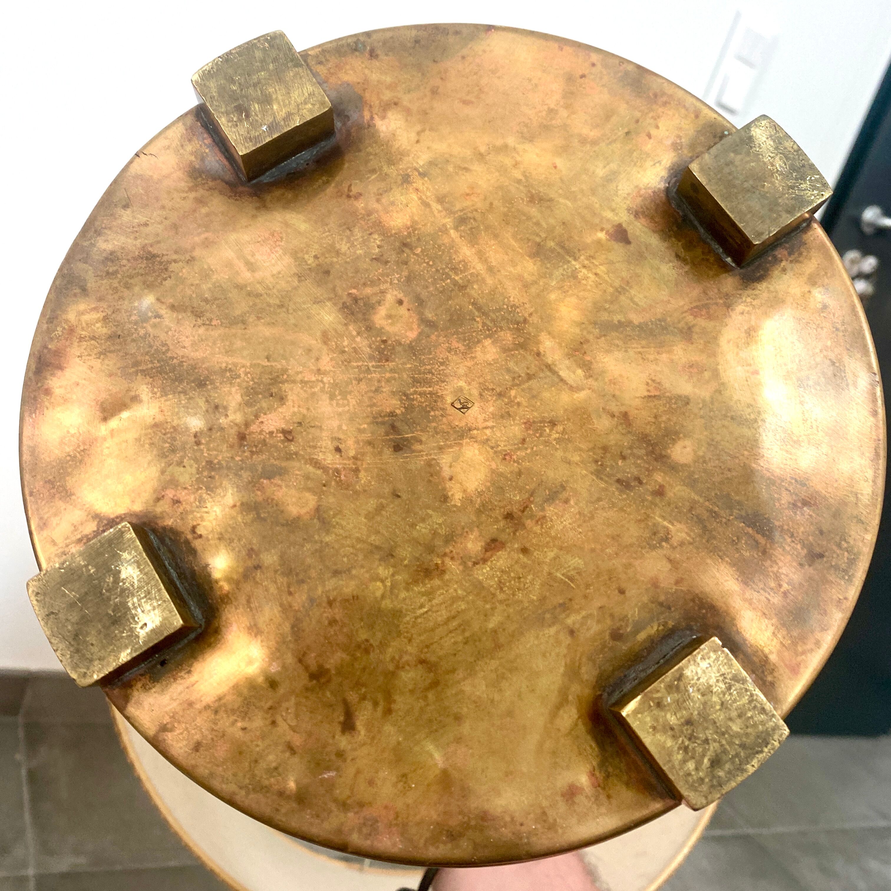 Art Deco lamp on vase - brass