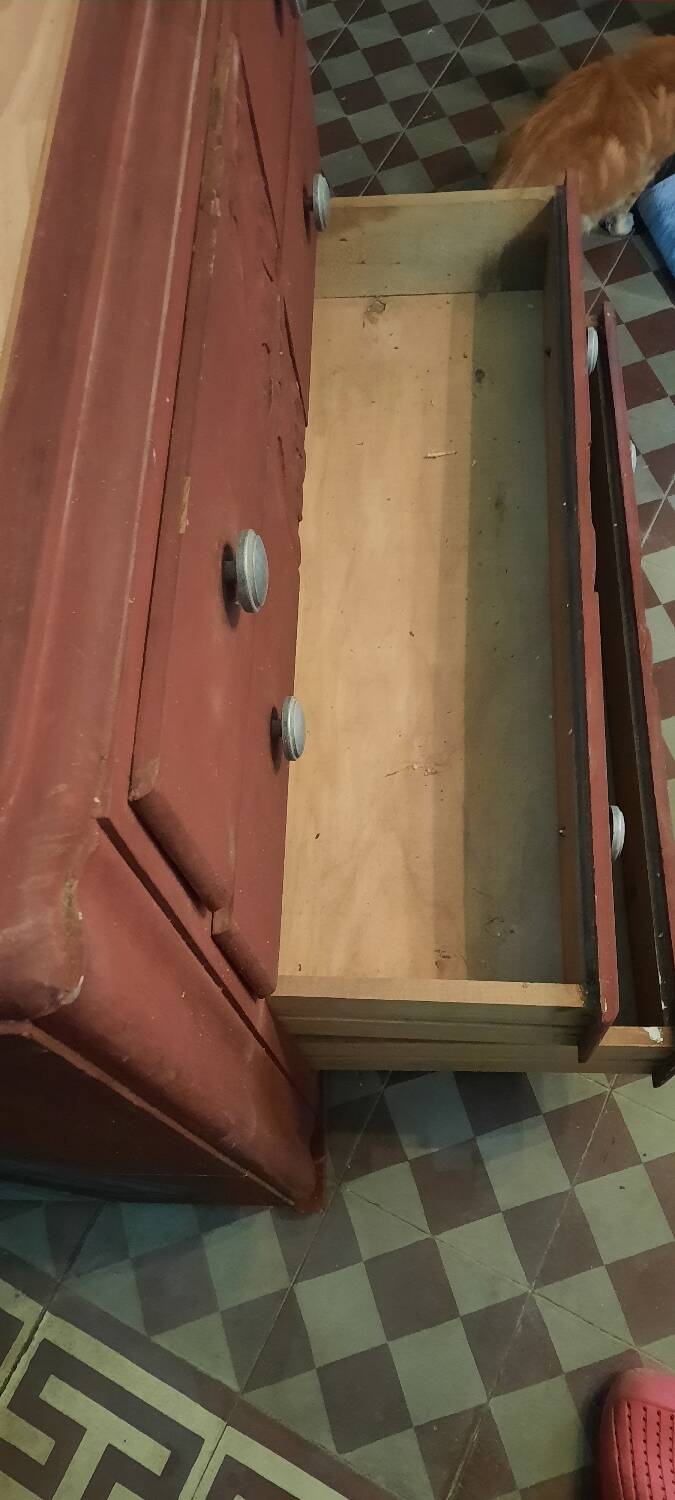 Vintage painted chest of drawers