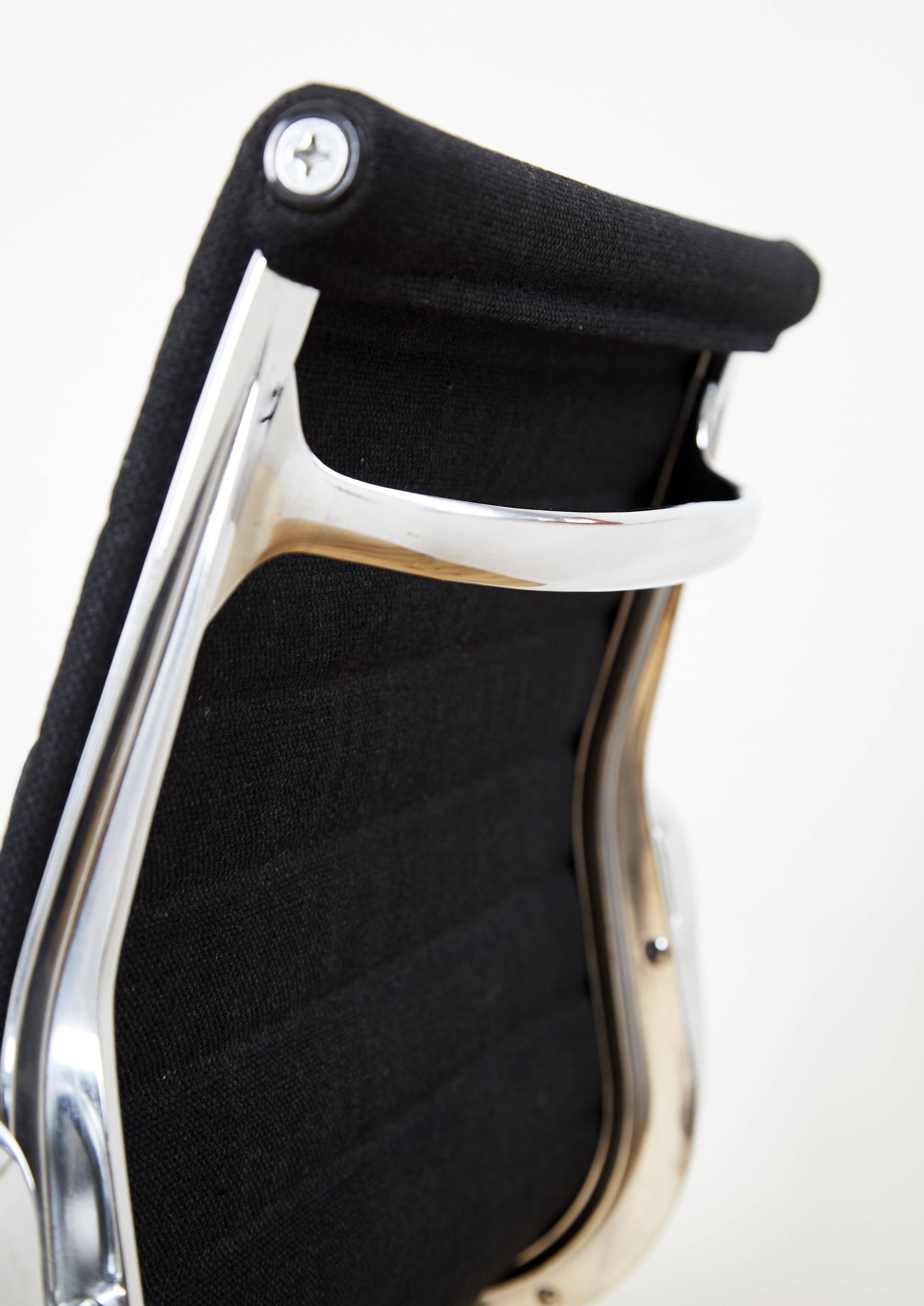 EA 108 Swivel Chair by Charles & Ray Eames for Herman Miller