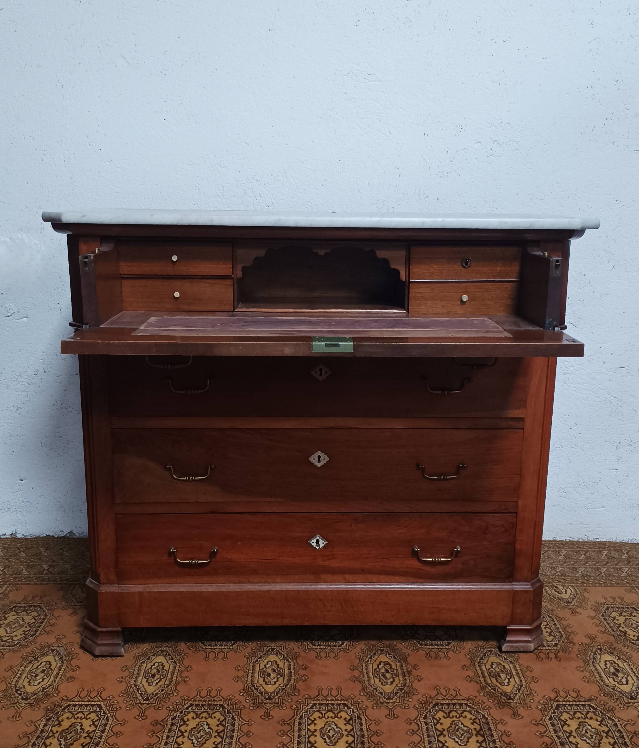 Louis Philippe walnut chest of drawers