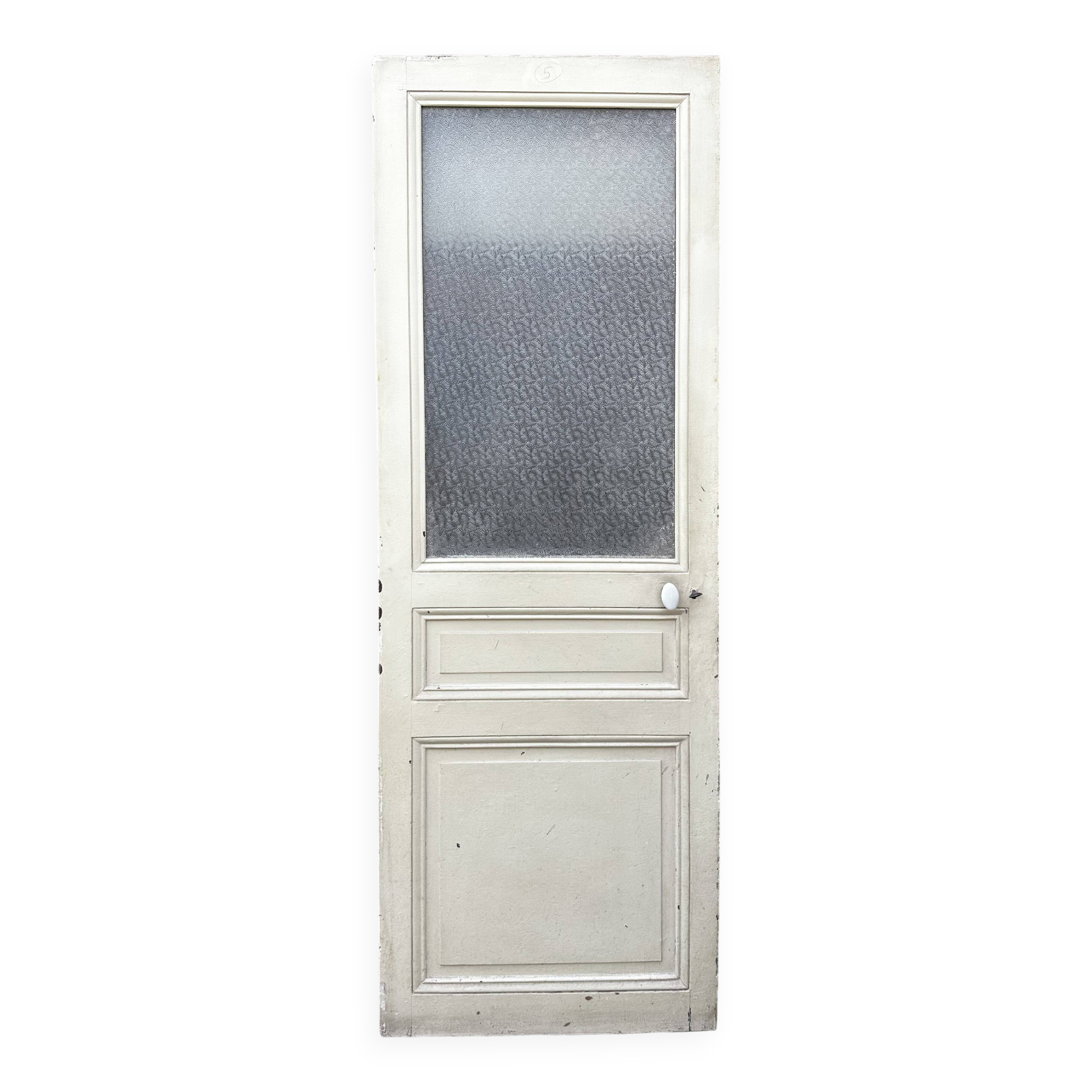 Old door from 1890 in solid wood with translucent glass at the top