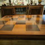 Dining room table