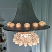 Grande lampe suspendue en aluminium contemporaine
