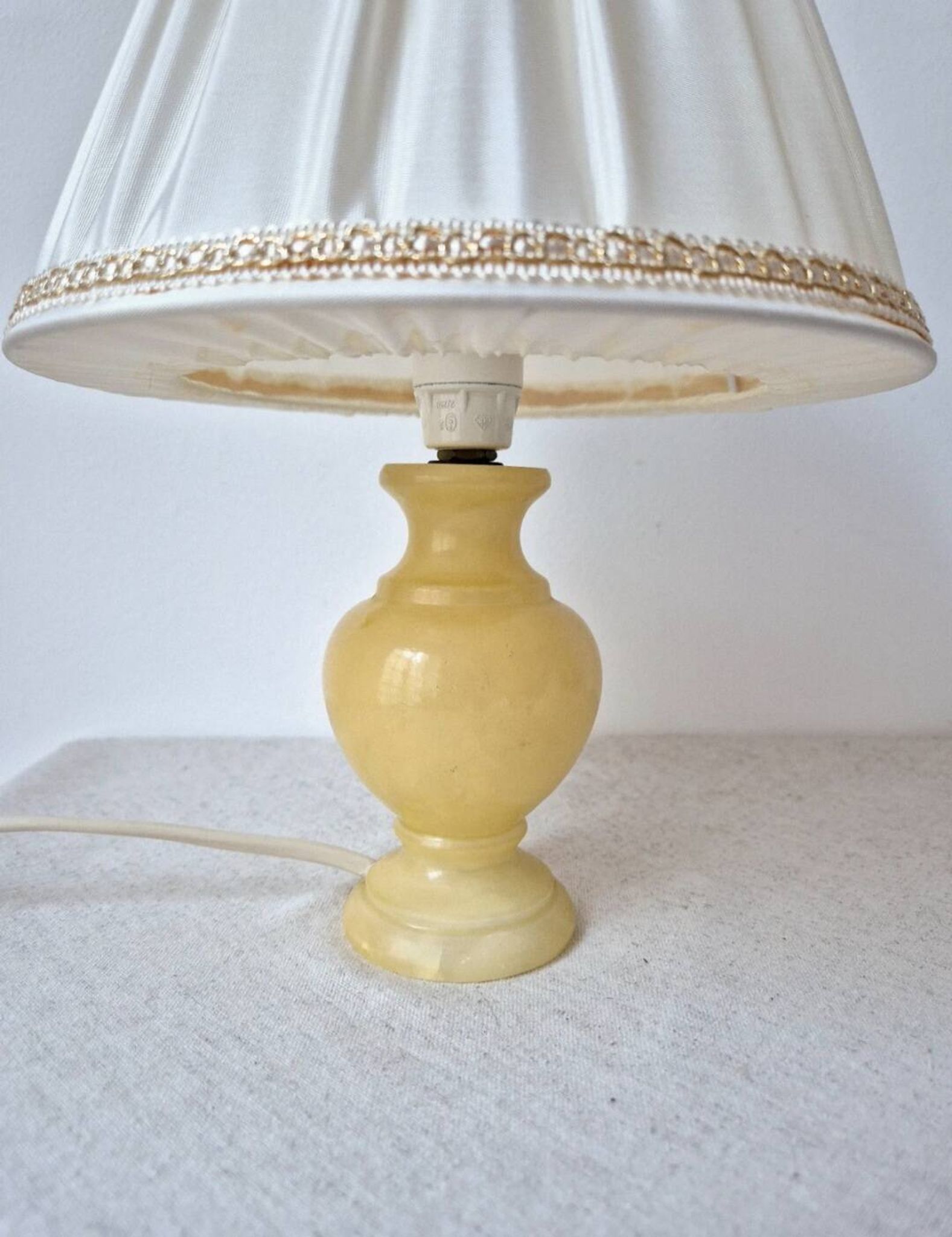 Vintage table lamp with alabaster base '1970s -