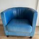 Fauteuil en cuir d'autruche bleu par Gérard Guermonprez