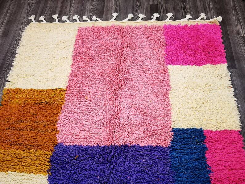 Moroccan Berber rug 280cm x 150cm