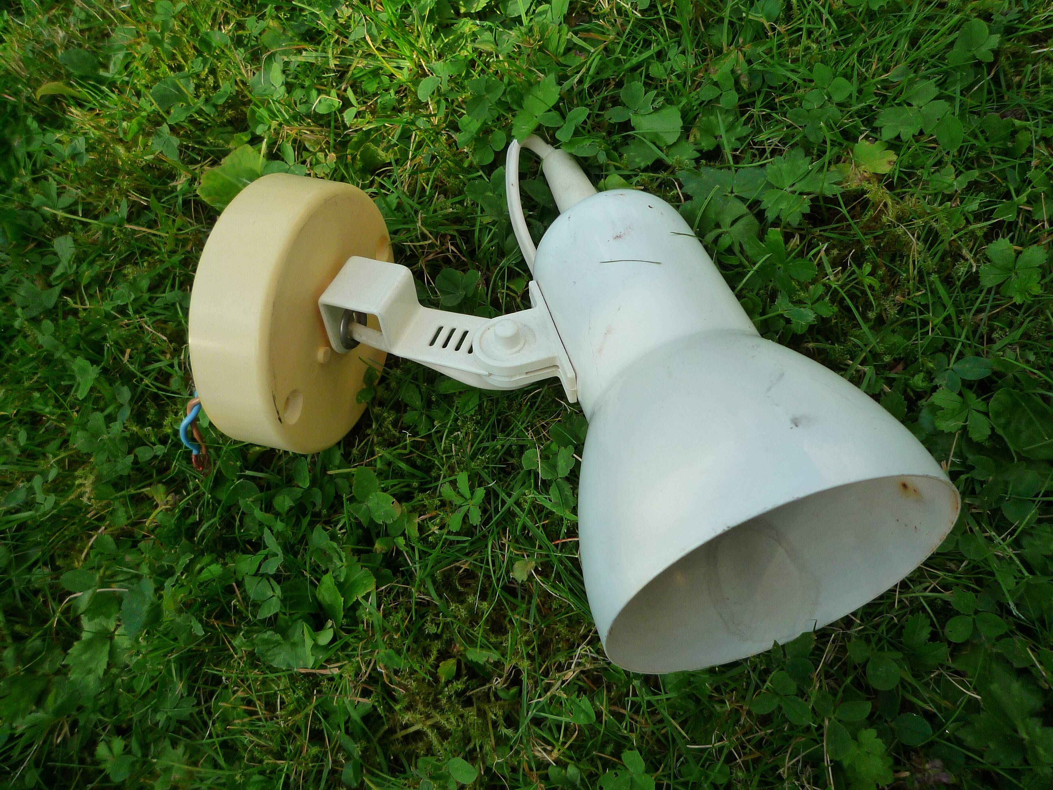 Pair of spotlights, metal and plastic white, vintage 80s
