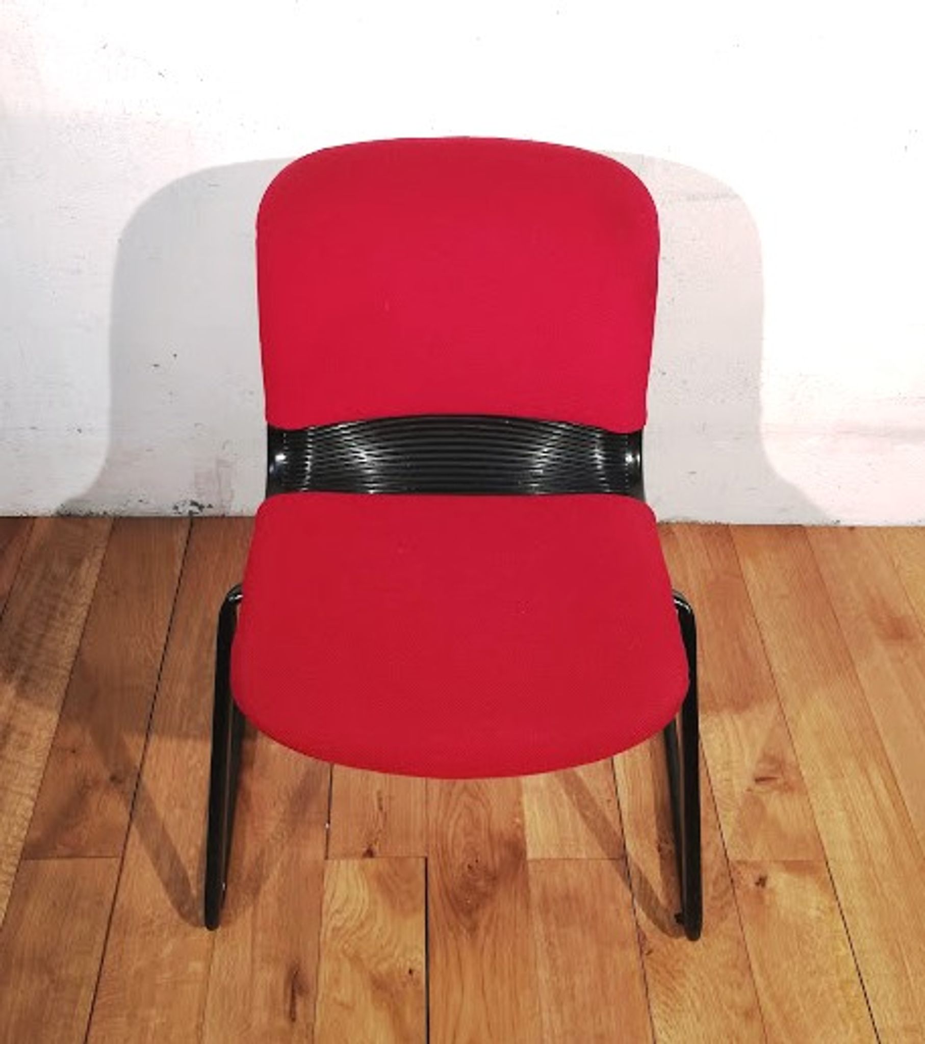 Chaise vintage tissu rouge