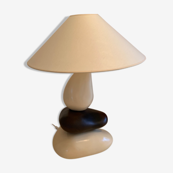 Ceramic pebble lamp
