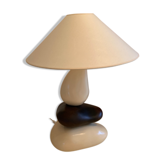 Ceramic pebble lamp