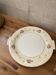 Plat de service ancien en porcelaine