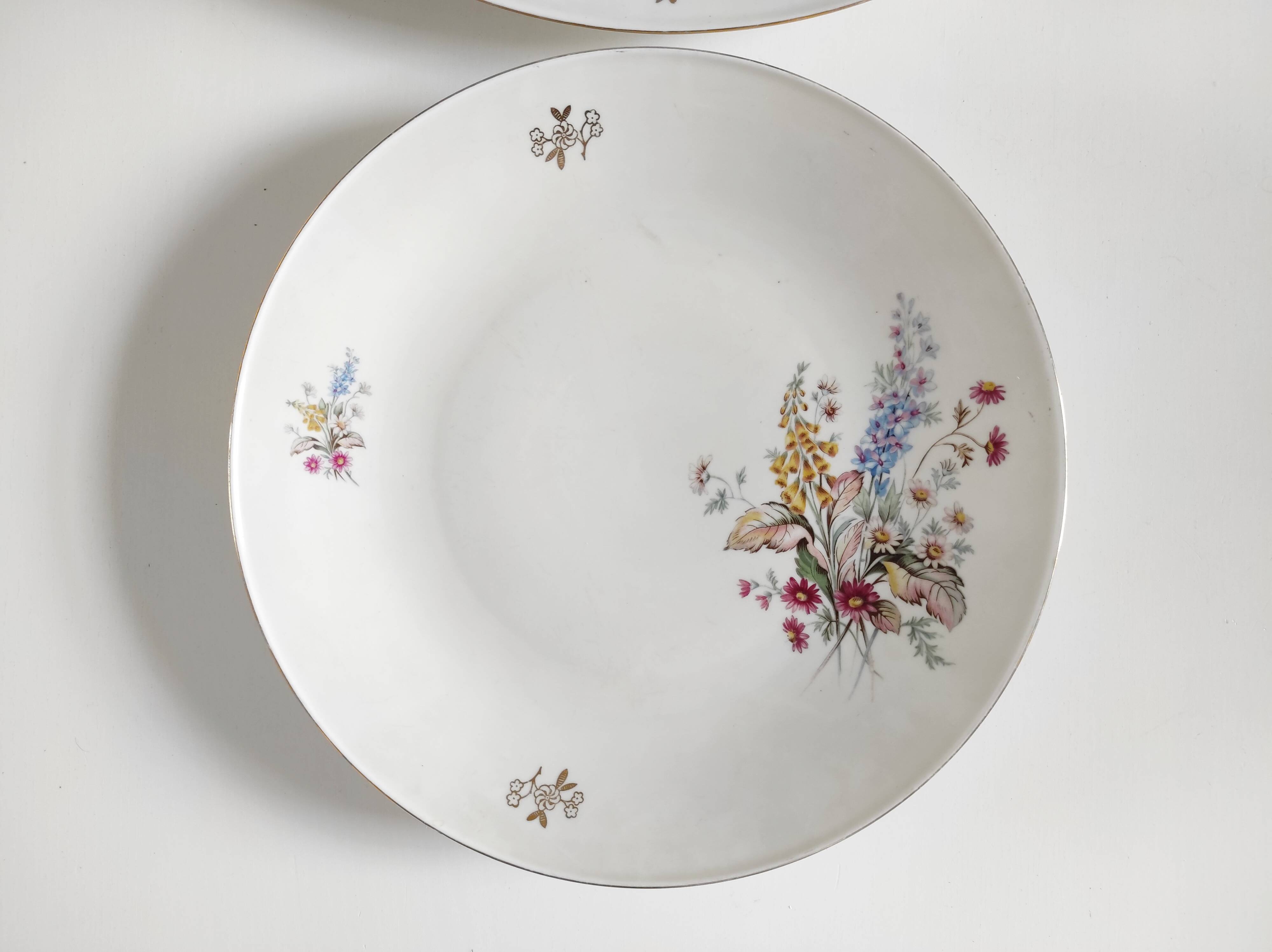 Two German Bavaria porcelain dishes