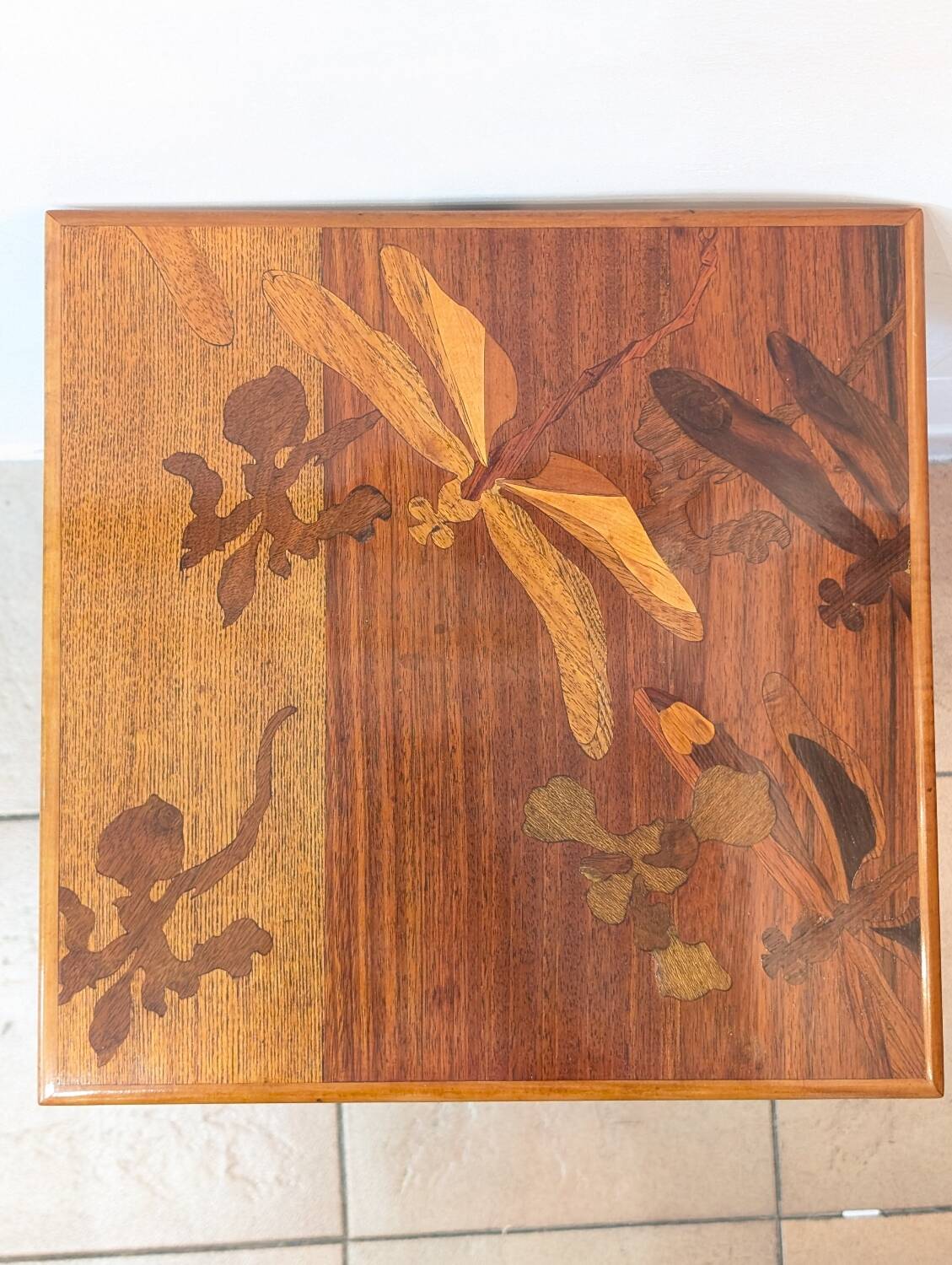 Émile Gallé Gueridon – Art Nouveau, dragonfly decor, v