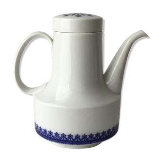 Porcelain coffee pot