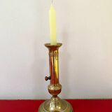 Ancien bougeoir en laiton avec poussoir binet