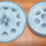 Service with scallops or flat oysters