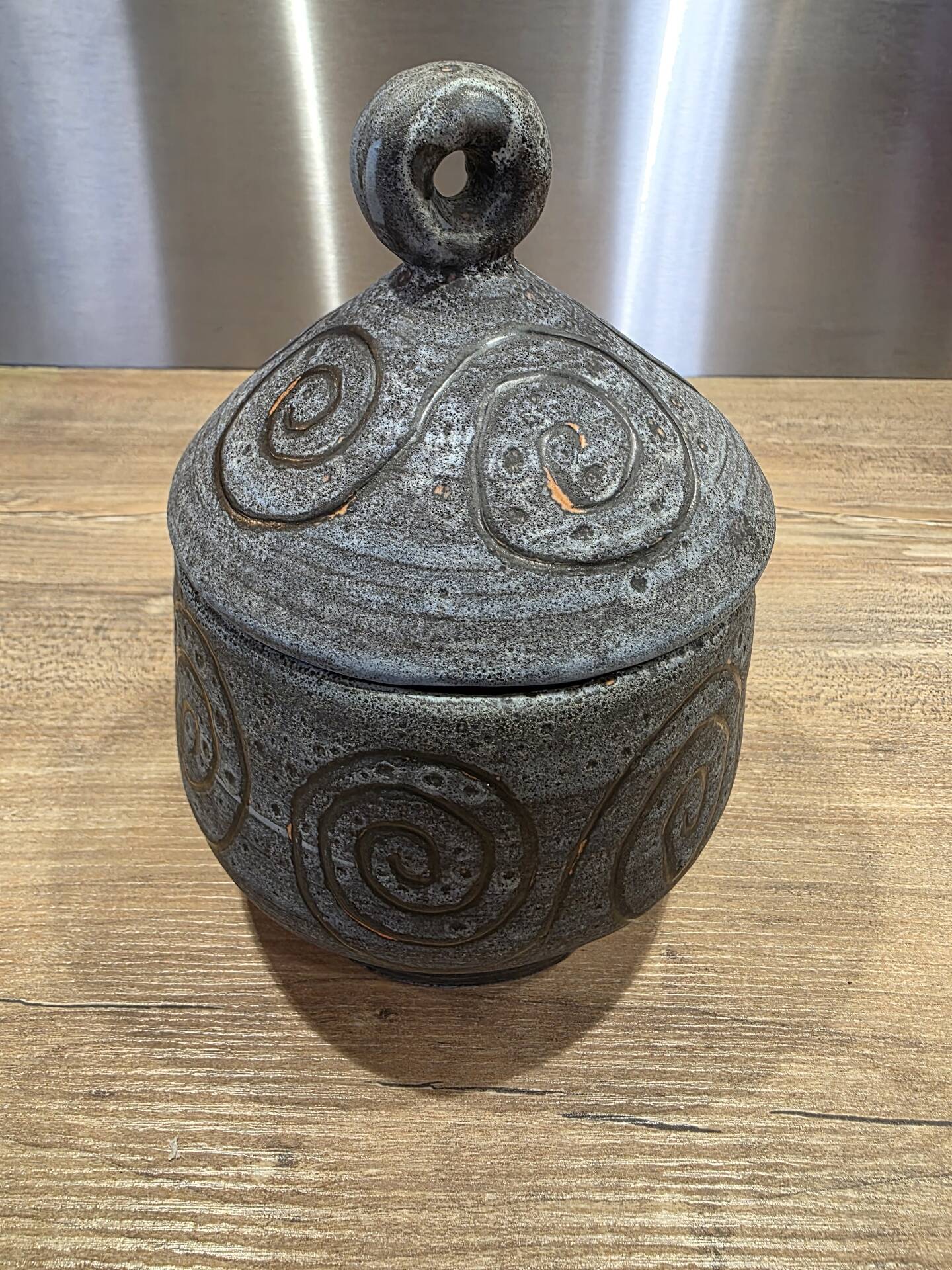 Covered box / Ceramic sugar bowl Vallauris Agnès Escala 1960s