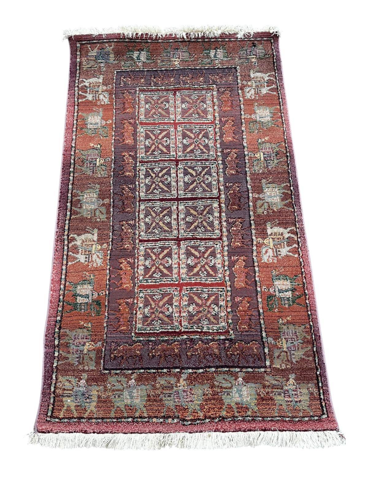 Oriental style rug 160cm x 90cm
