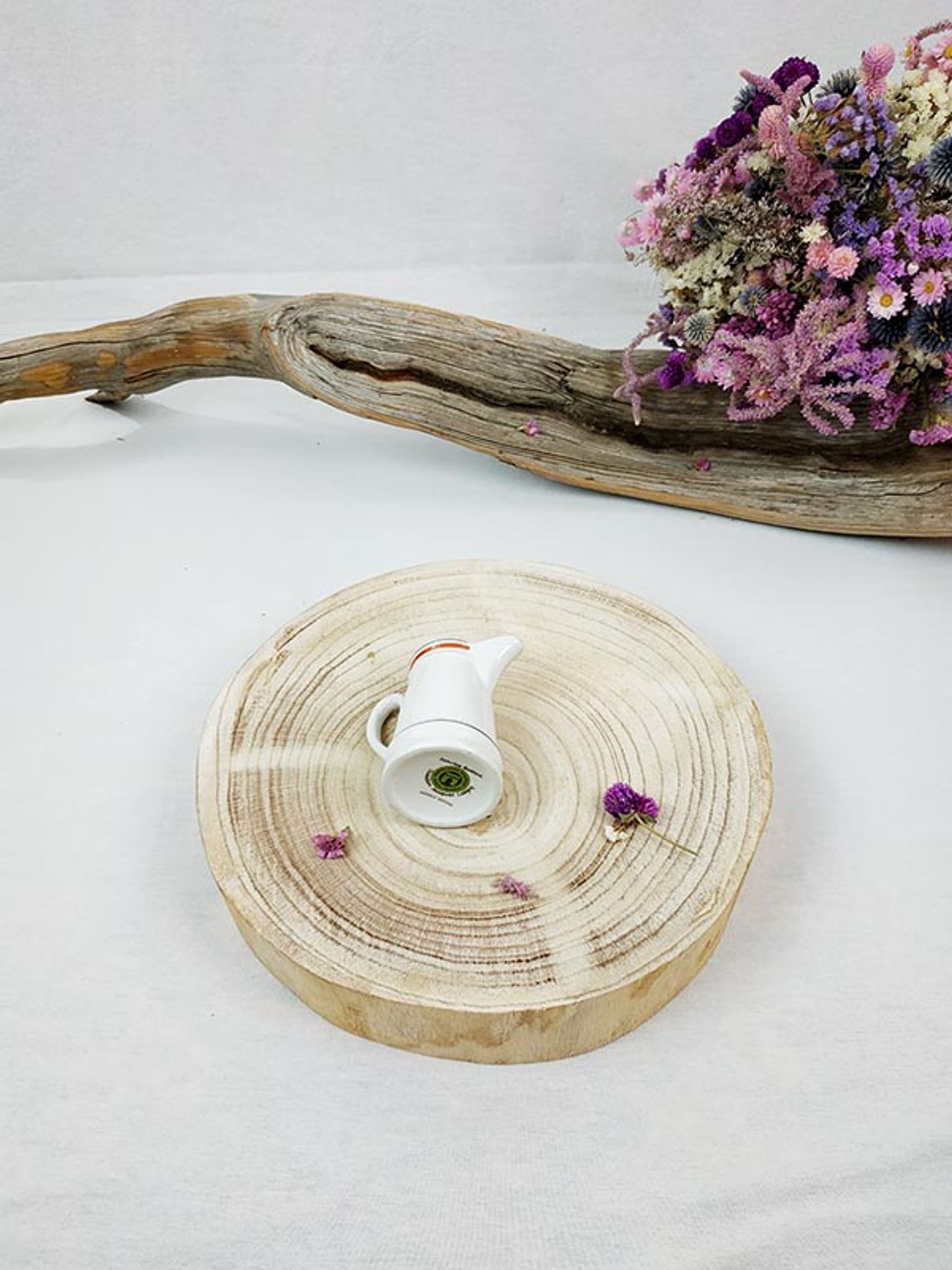 Porcelain ceramic milk pot from Paris d'Auteuil