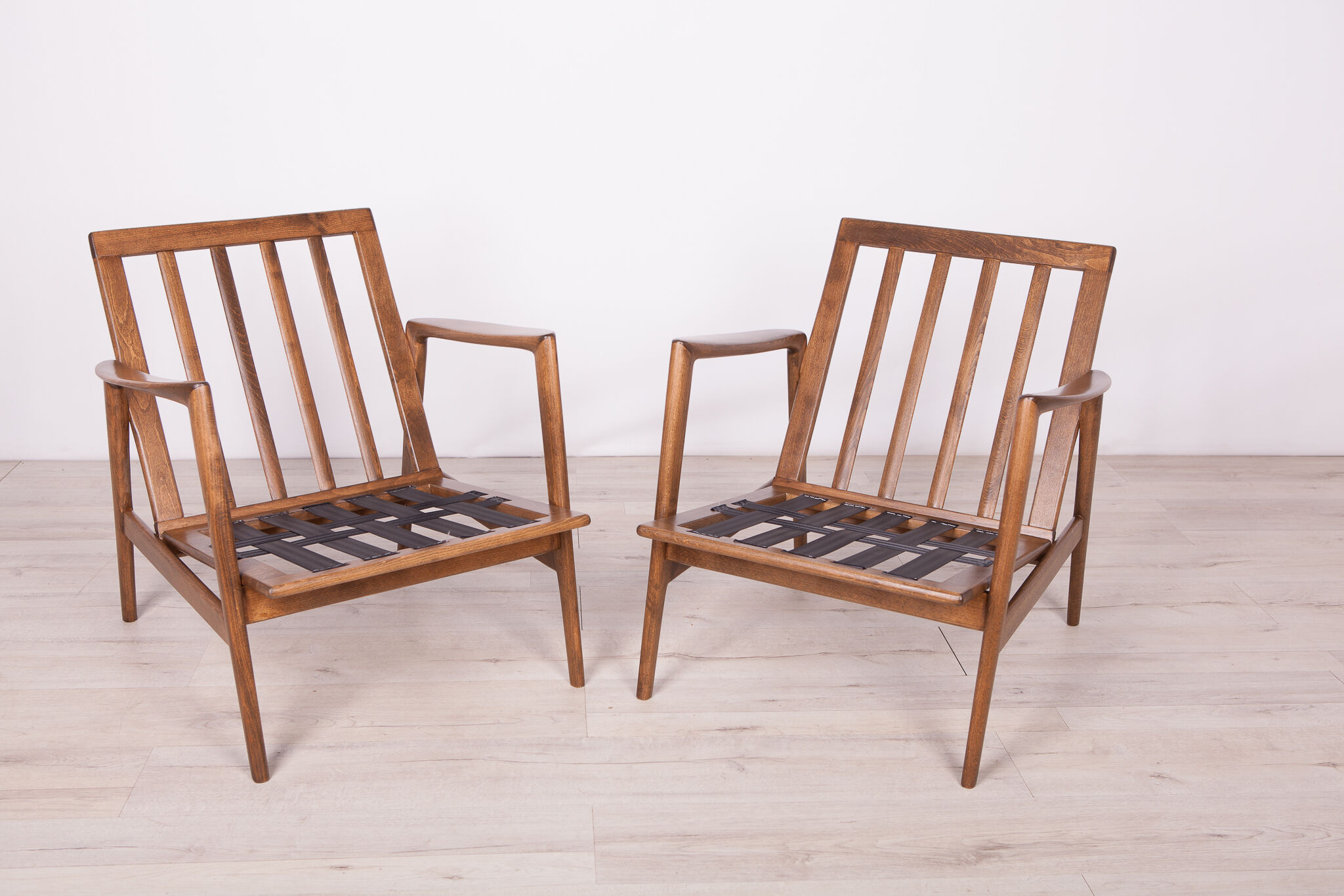 Model 300-139 Armchairs from Swarzędzka, 1960s, Set of 2