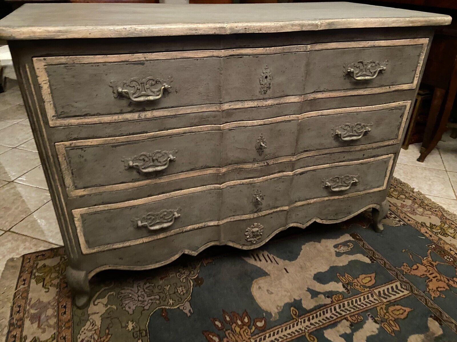 Chest of drawers 3 drawers in patinated wood gray Louis XV style
