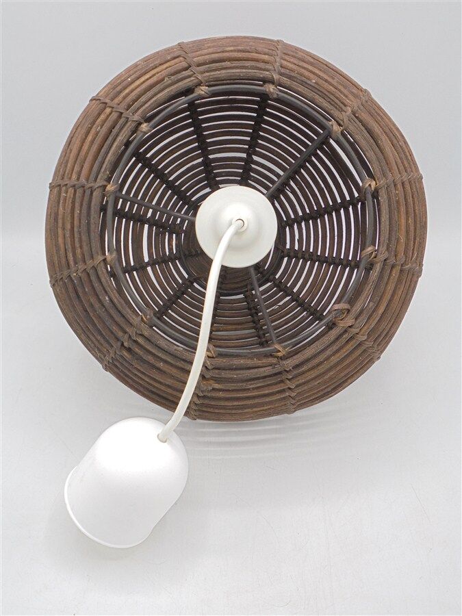Hanging lamp wicker