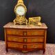 Commode galbée en marqueterie d’époque Rrégence