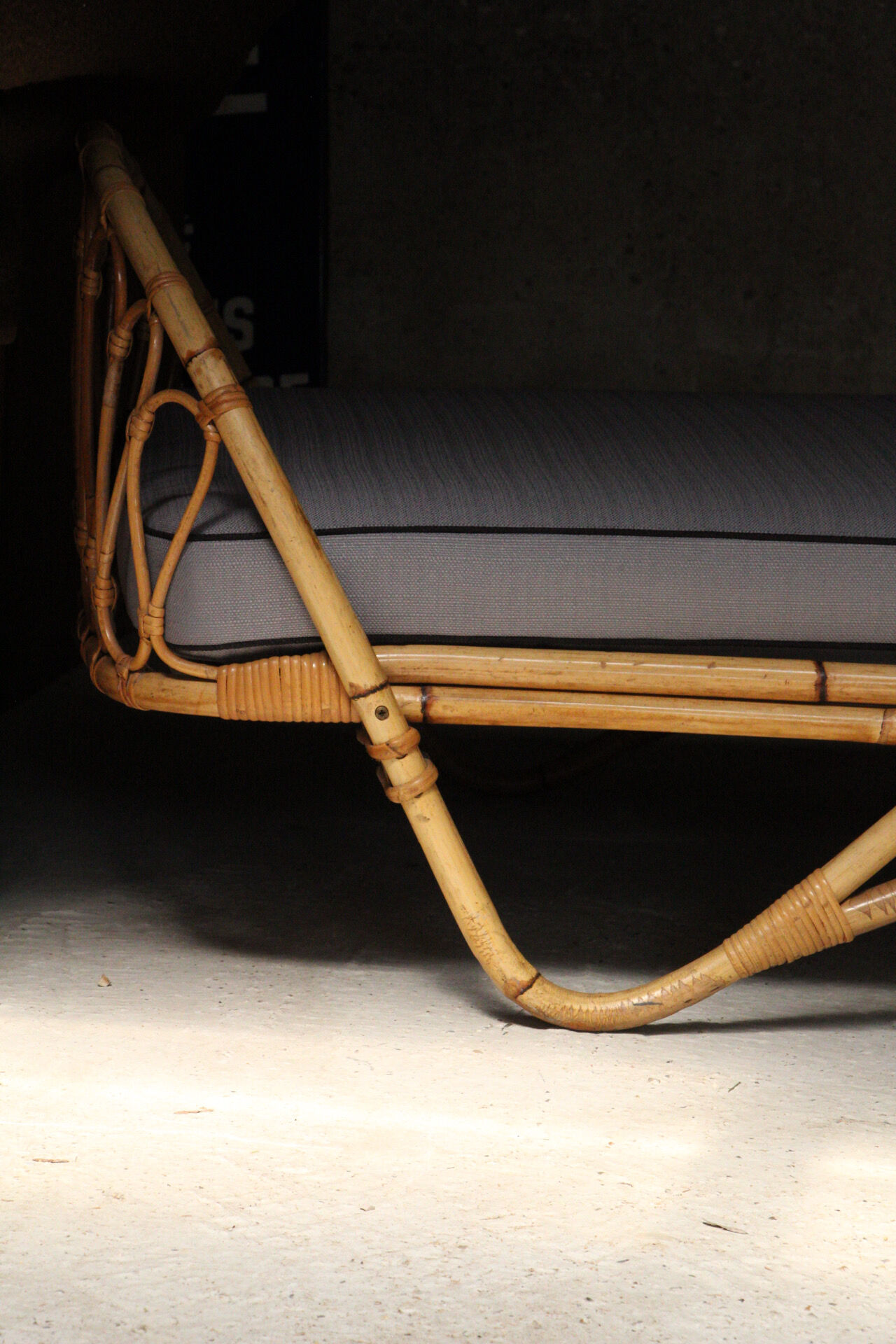 Daybed rotin Louis Sognot 1960