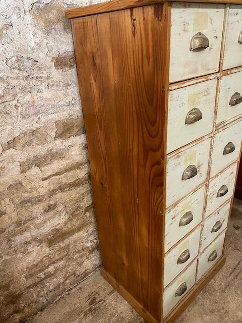 12-drawer cabinet
