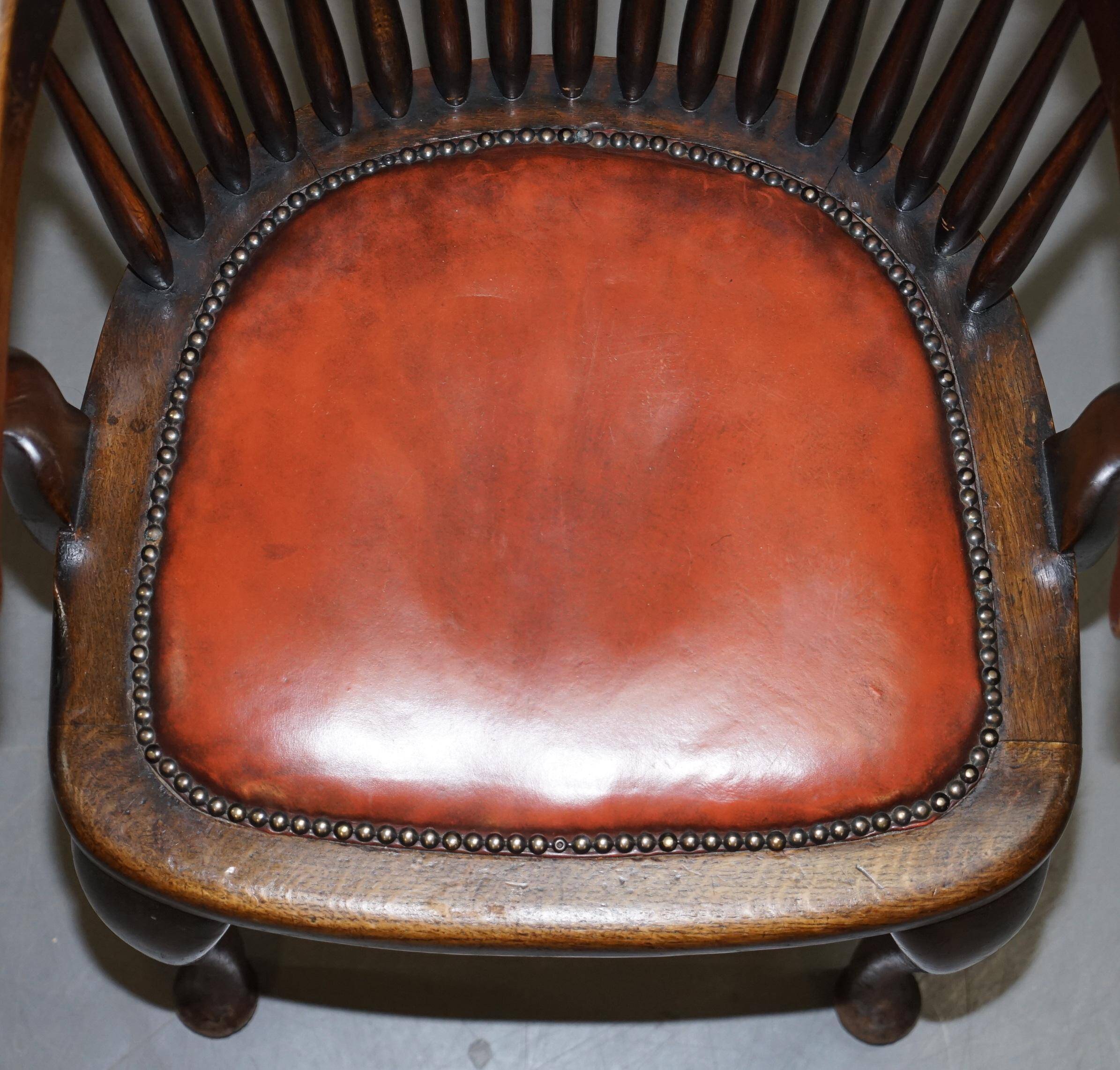 Chaise de capitaine anglaise antique édouardienne en chêne Ralph Johnson
