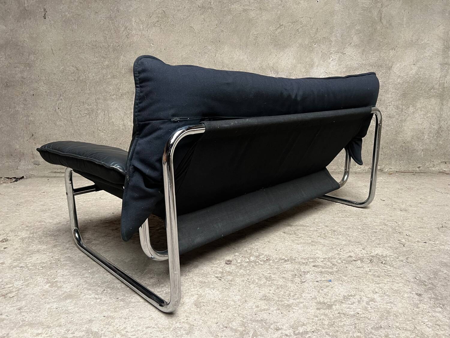 Vintage sofa by Johan Bertil Häggström for Ikéa in leather and chrome metal 1970