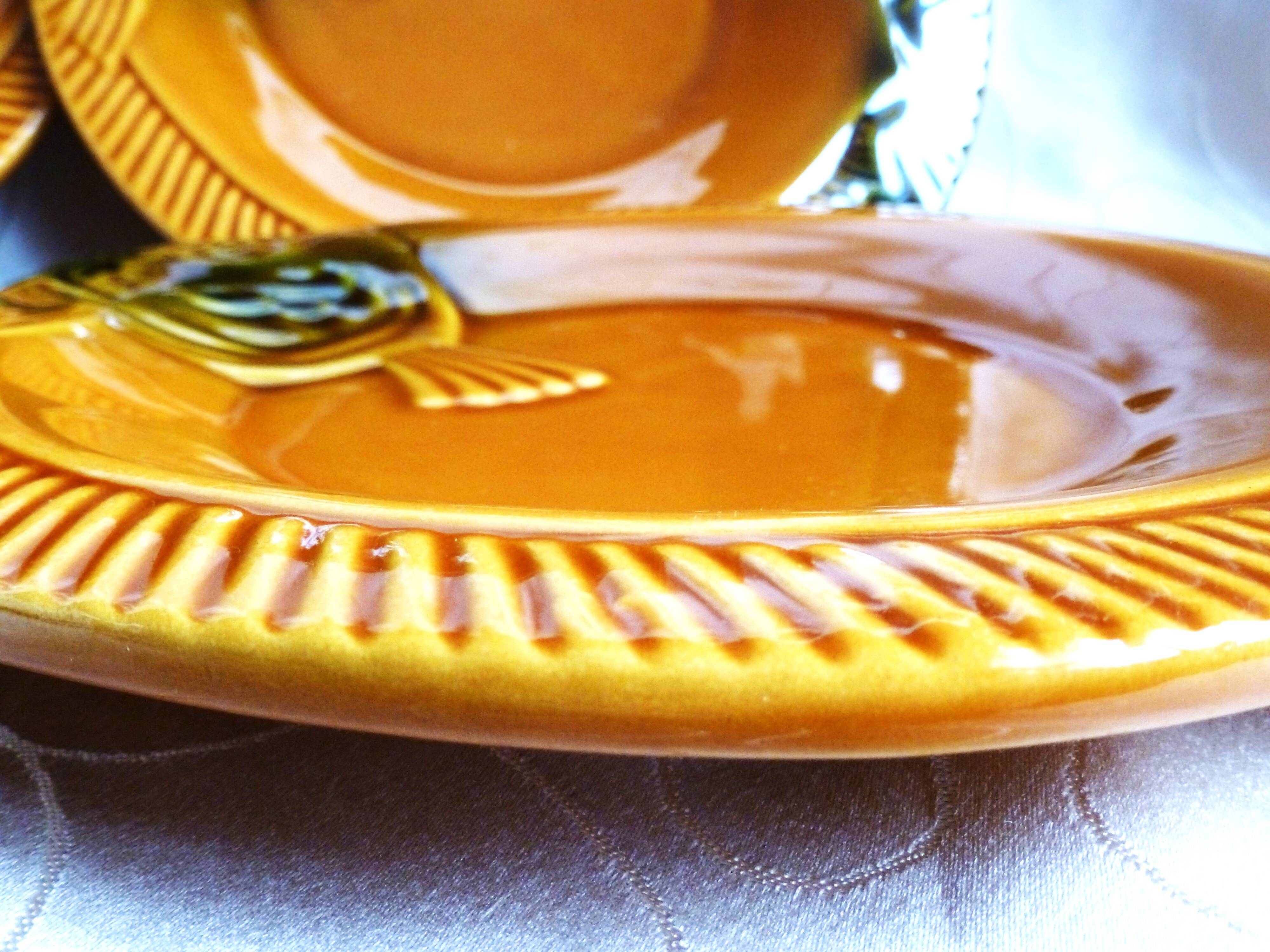 4 vintage Sarreguemines fish barbotine plates, vintage plates.