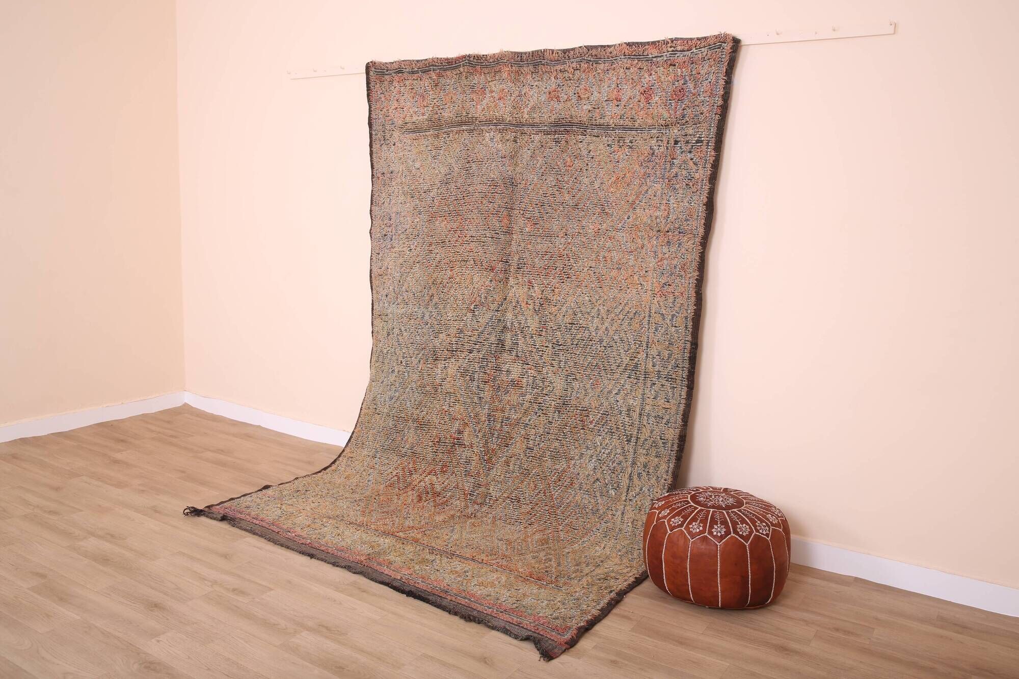 Vintage Moroccan Rug 179 x 276 cm, Berber Wool Rug Handmade, Bohemian Rug