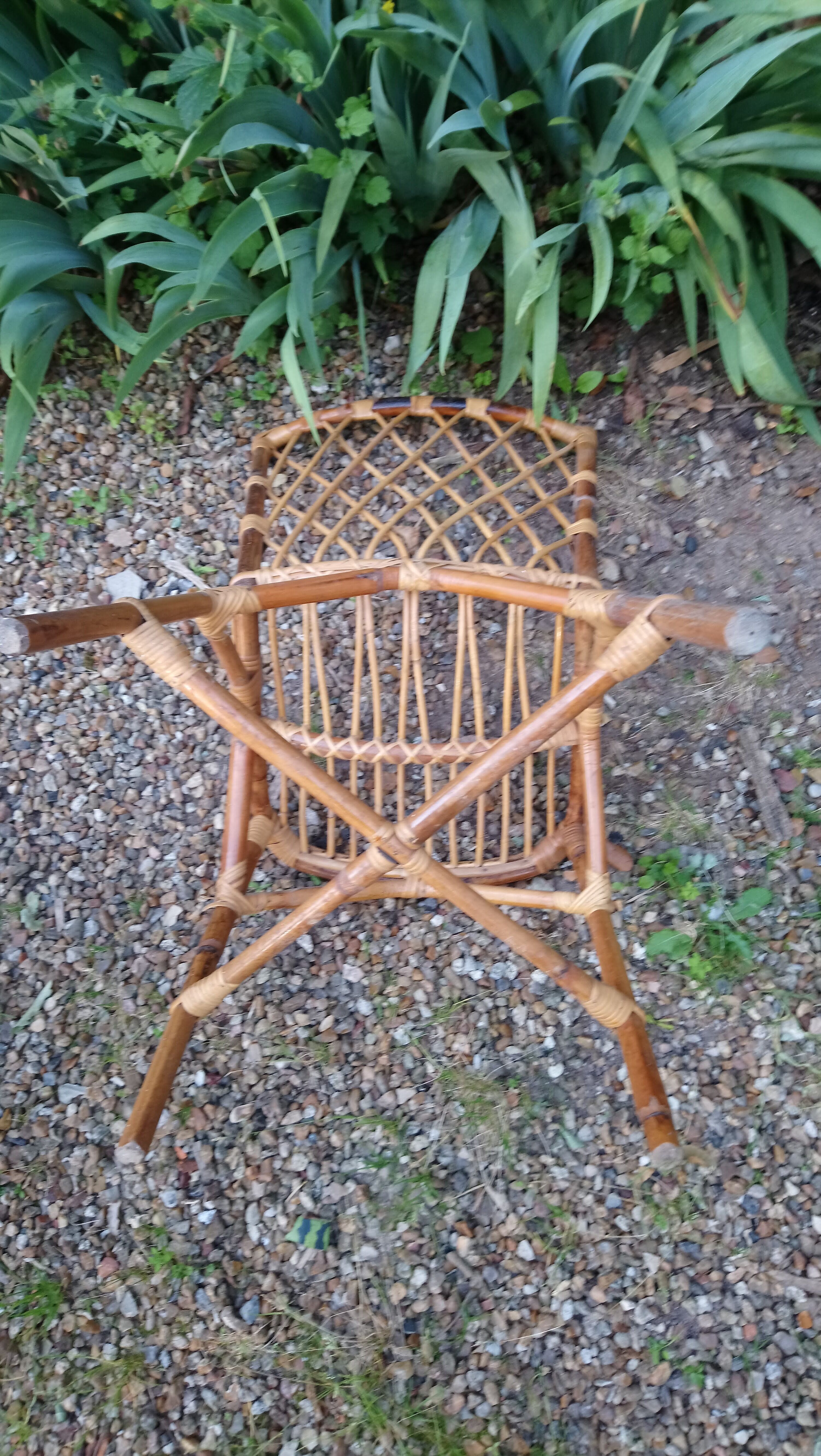 Chaise en rotin vintage des années 60