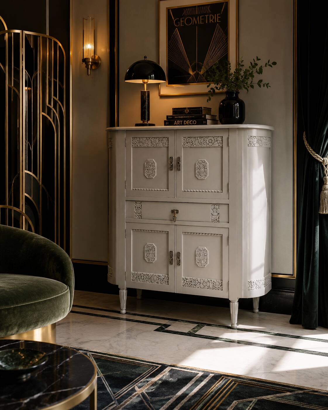 Rare Art Deco bar cabinet from the 1930s.