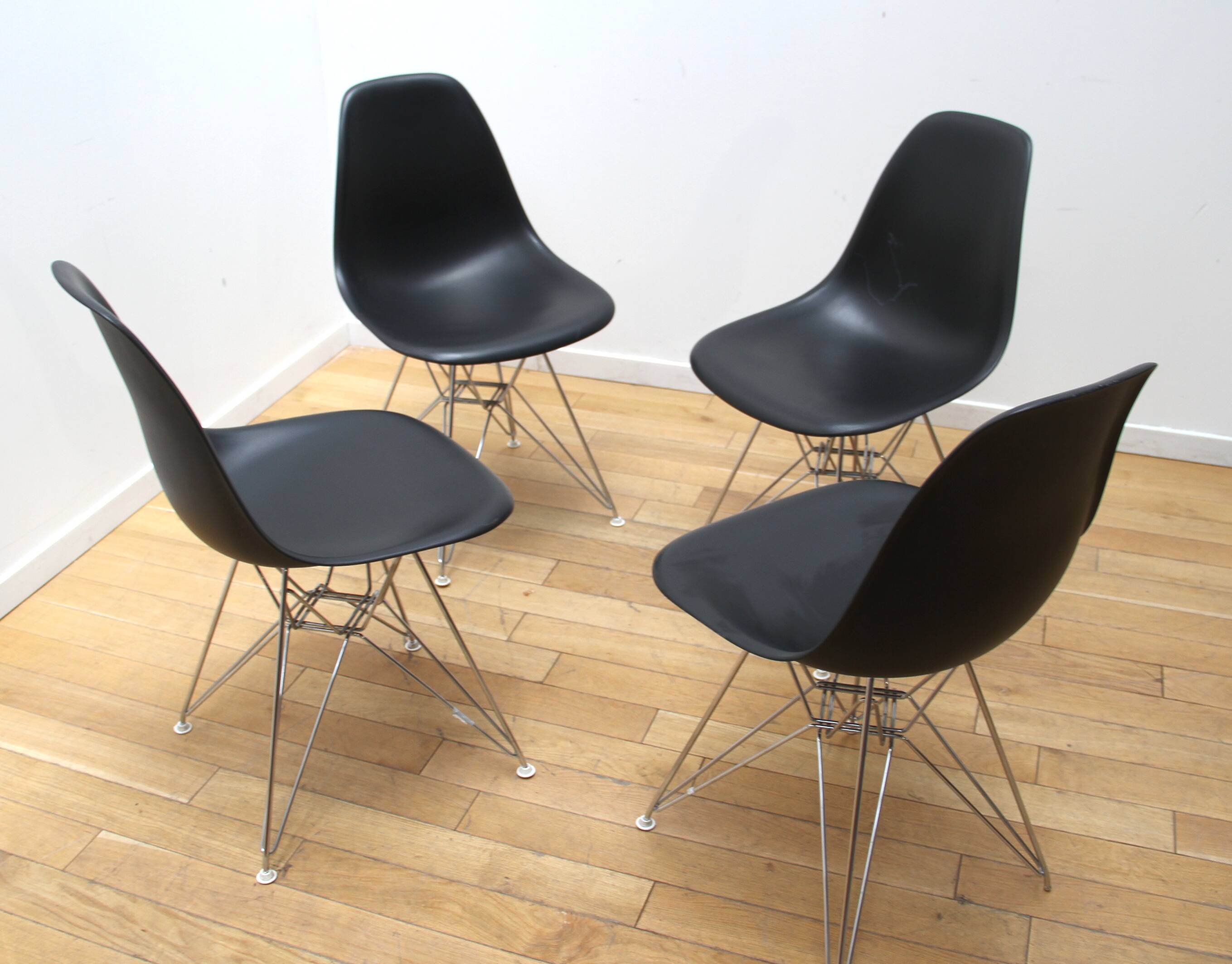 DSR chair, Charles & Ray Eames, Vitra
