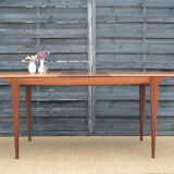 Extended dining table by Younger * 146 cm