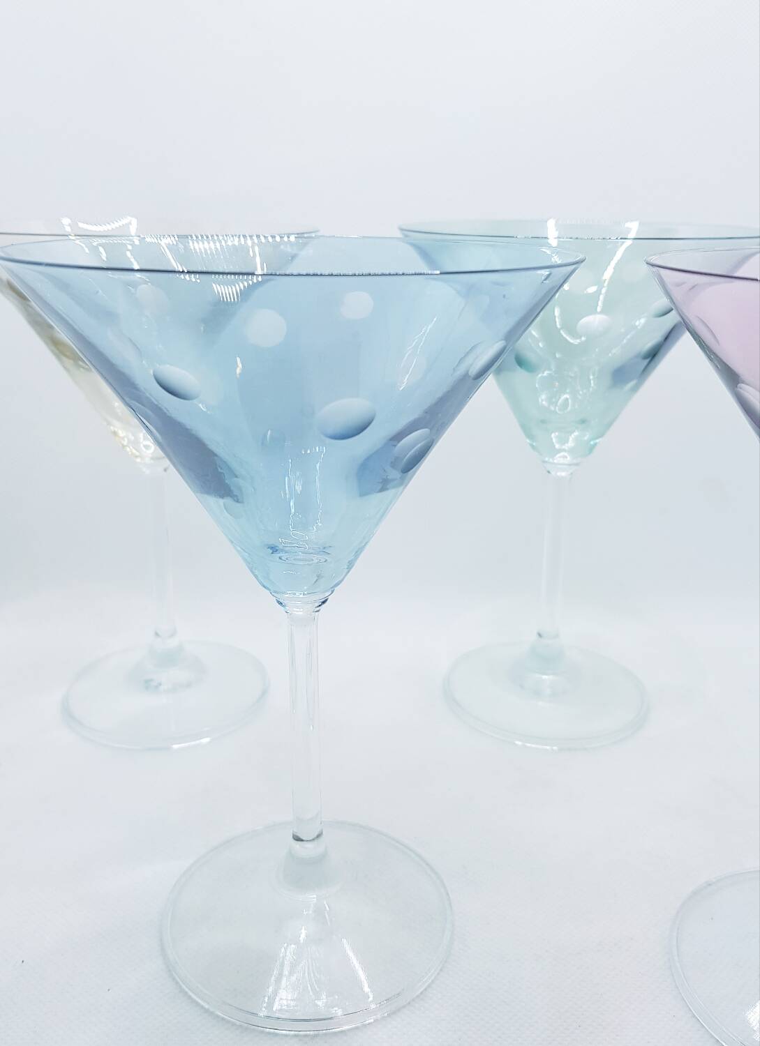 Verres à martini à pois